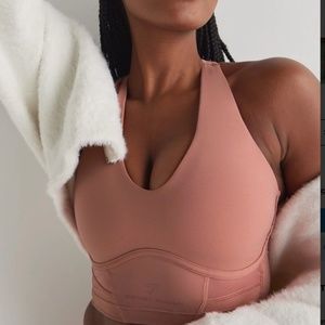 Whitney Simmons x Gymshark: Longline Bra